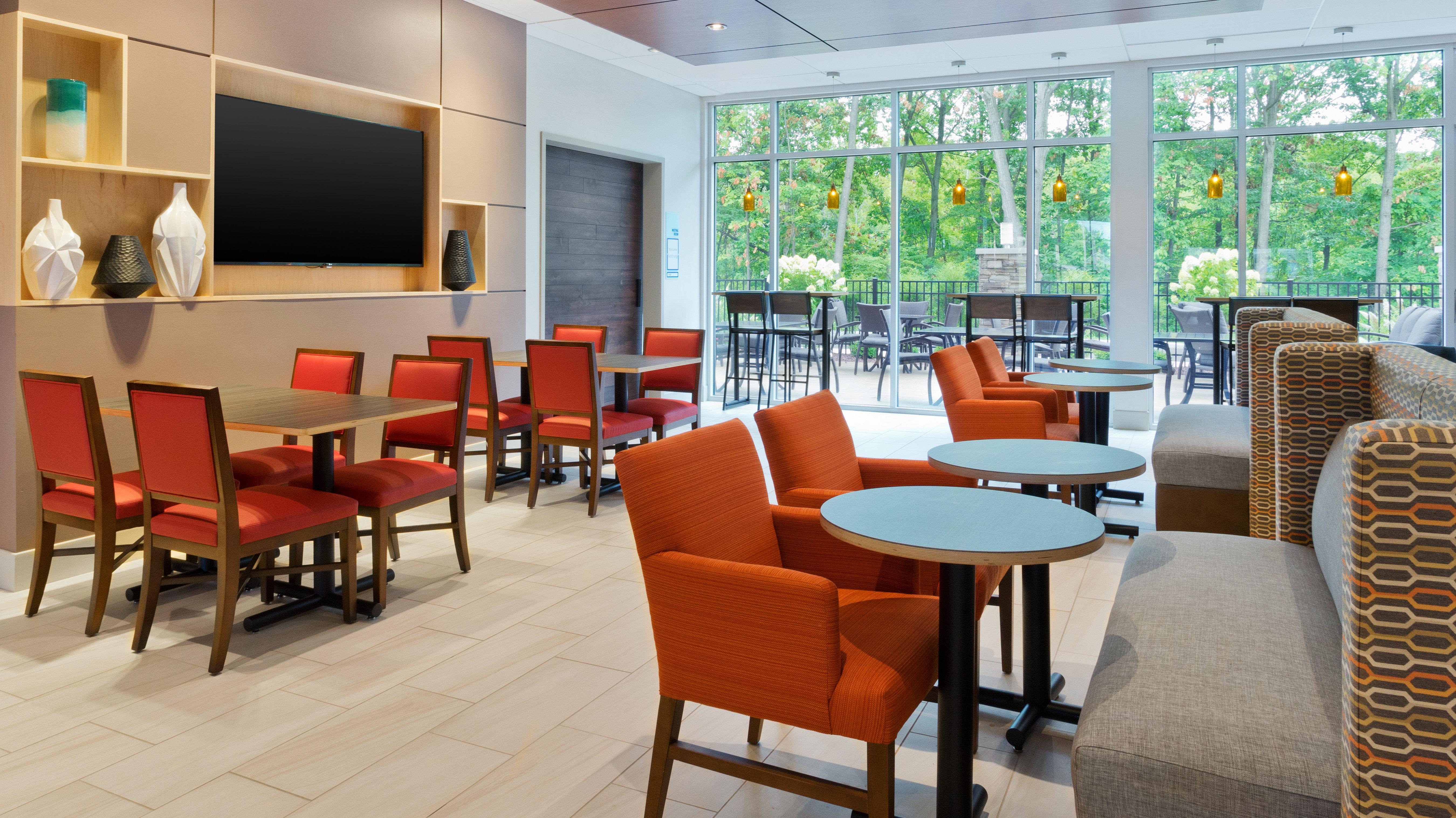 Holiday Inn Express & Suites Medina By Ihg Exterior photo
