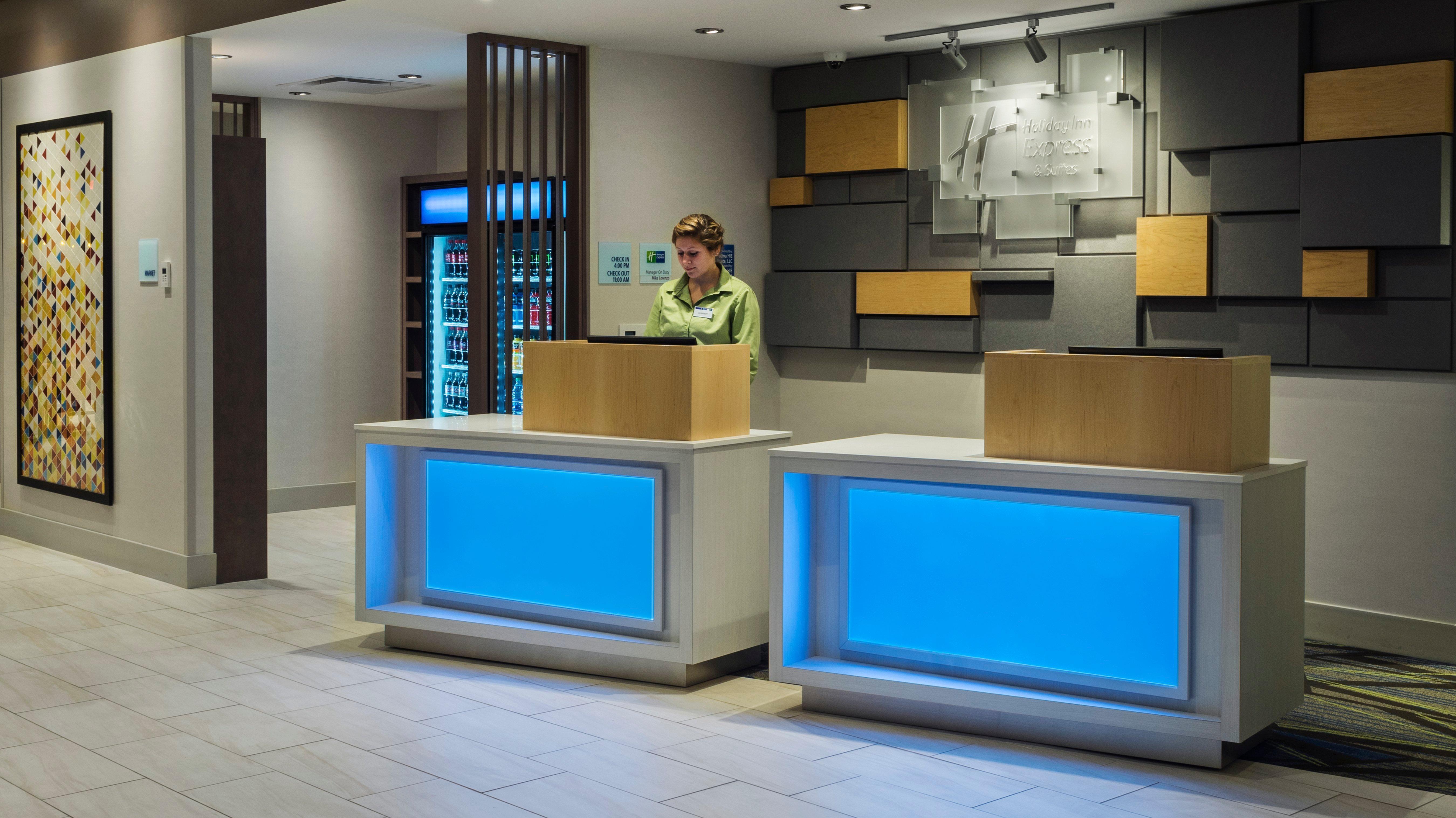 Holiday Inn Express & Suites Medina By Ihg Exterior photo