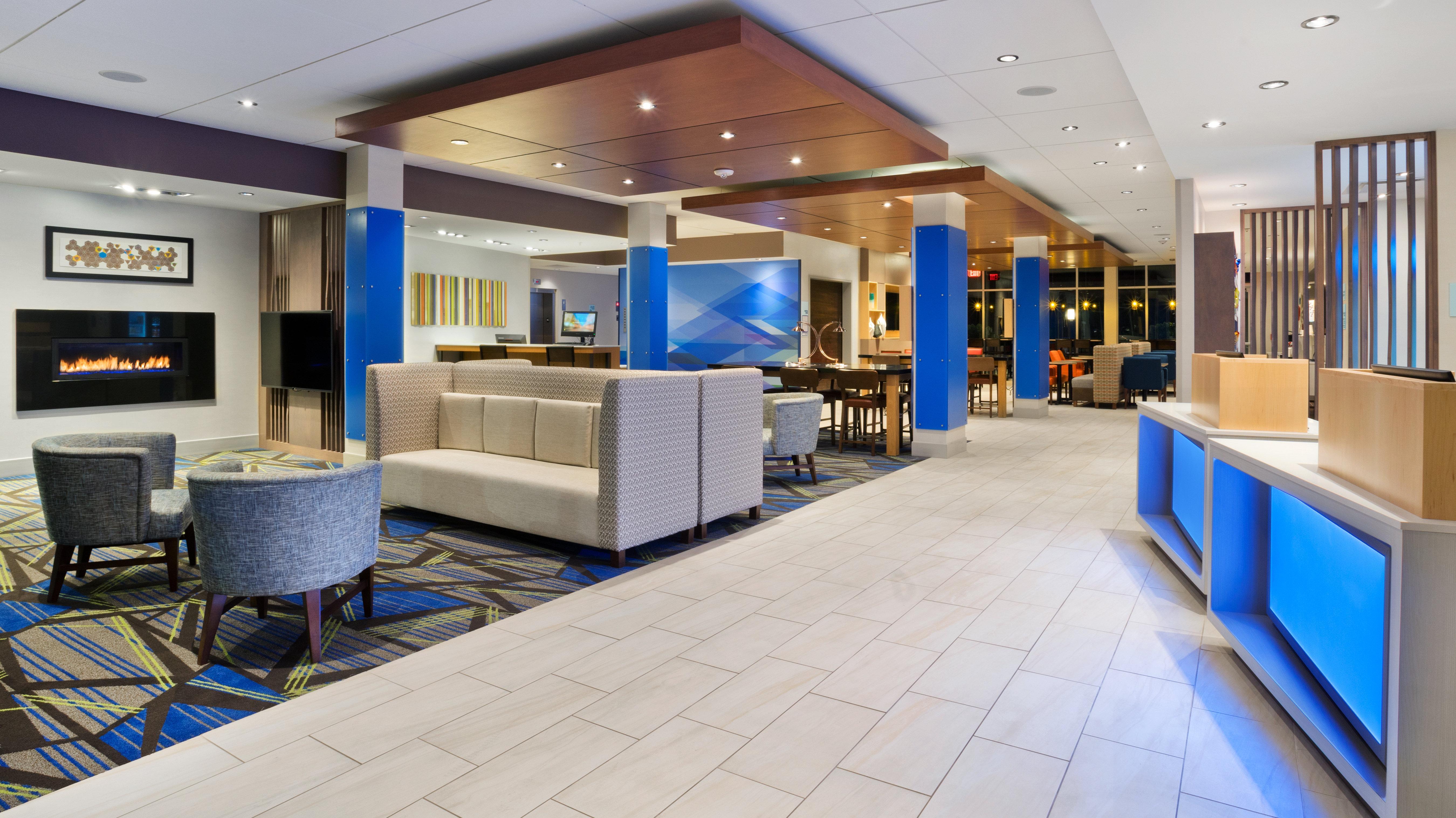 Holiday Inn Express & Suites Medina By Ihg Exterior photo