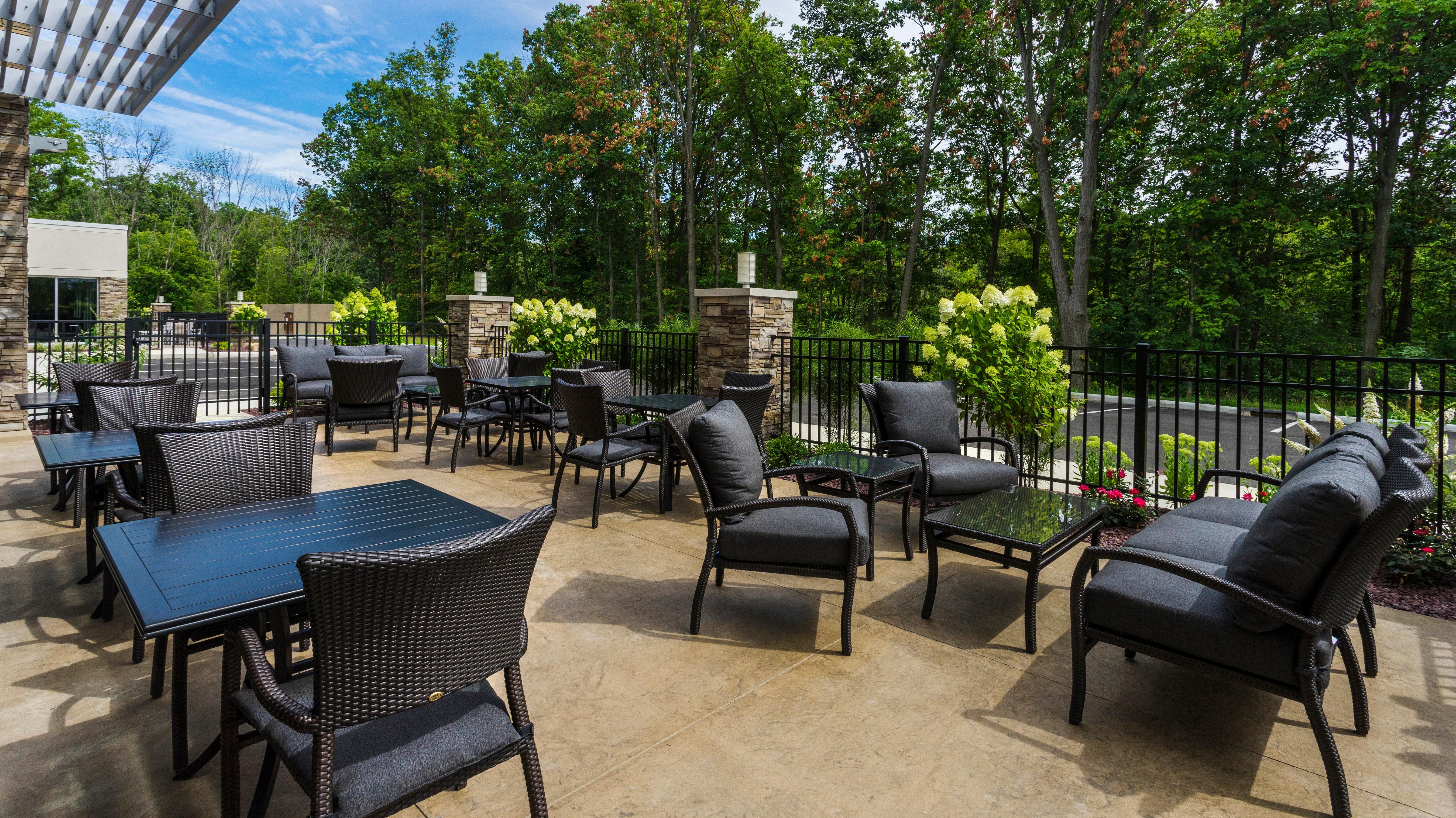 Holiday Inn Express & Suites Medina By Ihg Exterior photo